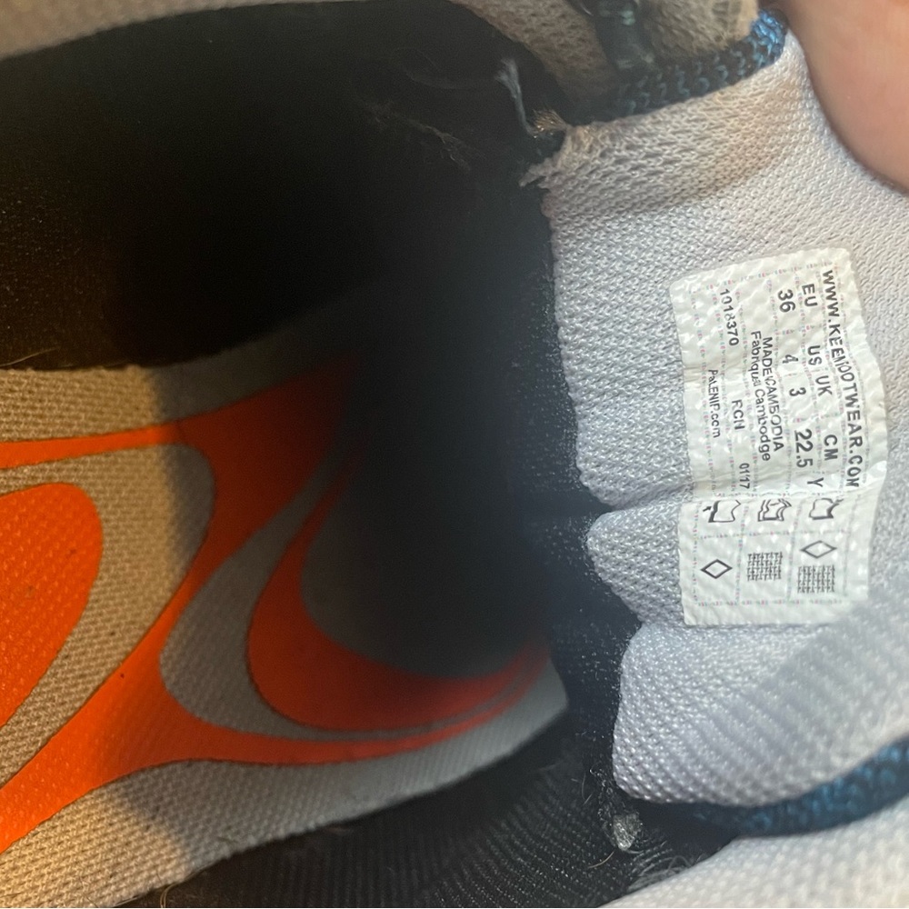 Keen kids shoes slip on